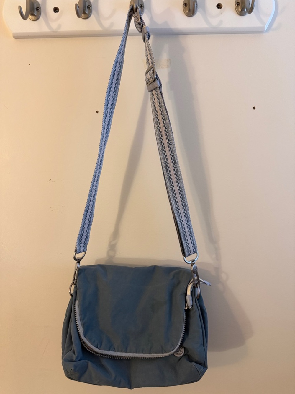 lululemon athletica slate blue woven-strap crossbody bag